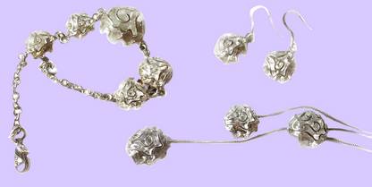 Rose earrings and necklace set in silver SE146