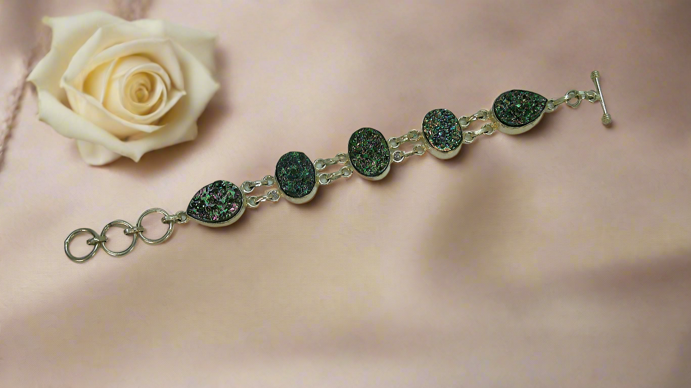 Bracelet en argent et titanites ou sphènes pierres ovales 16X12mm