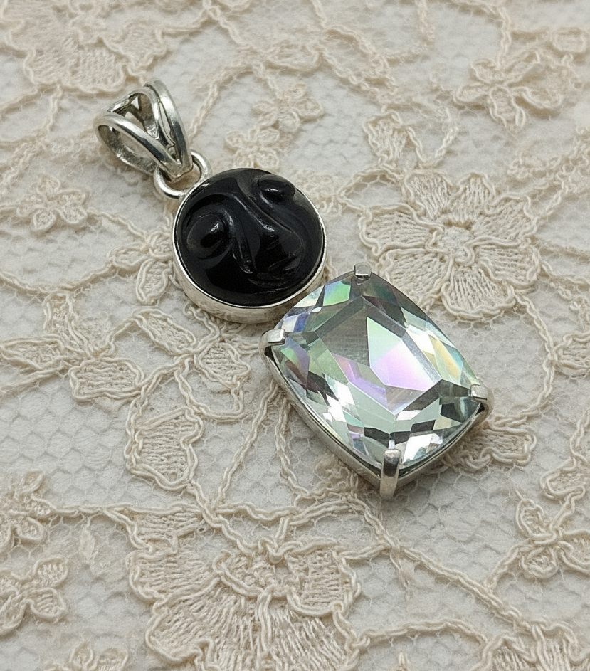 Pendentif en argent véritable avec topaze taillée traitée mystique et pierre de soleil sculptée nacrelune.com pendentif