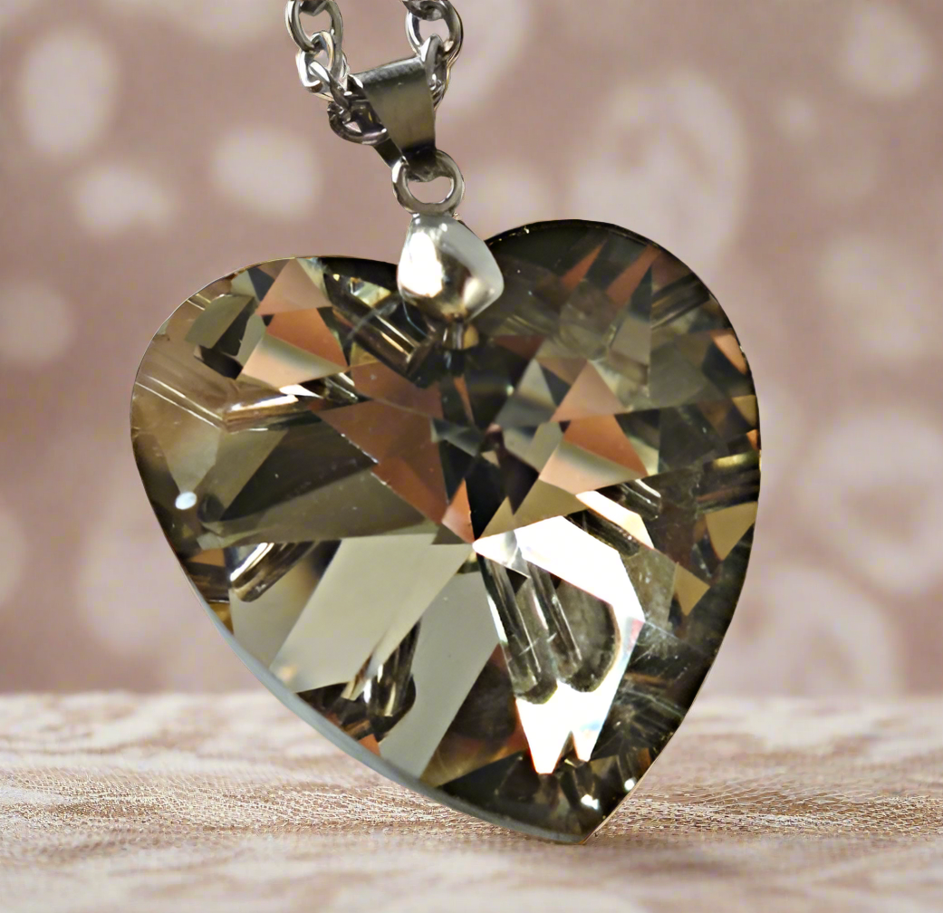 Pendentif coeur en cristal : choisissez votre couleur
