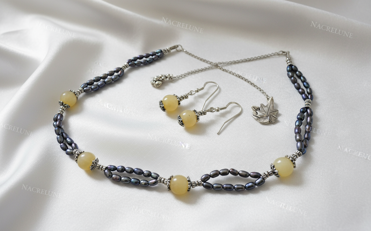 Parure en petites perles de culture irisées et citrines polies NACRELUNE parure