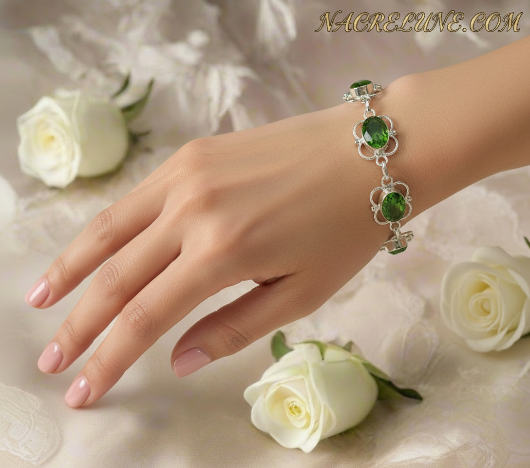 Bracelet en argent avec peridots(olivine) nacrelune.com bracelet