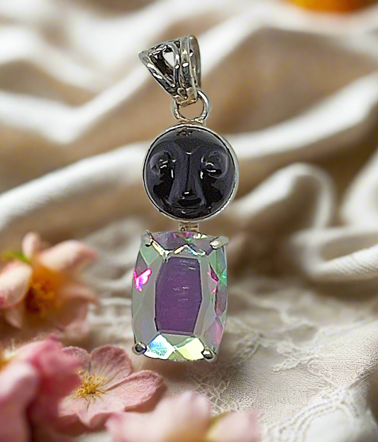 Pendentif en argent véritable avec topaze taillée traitée mystique et pierre de soleil sculptée
