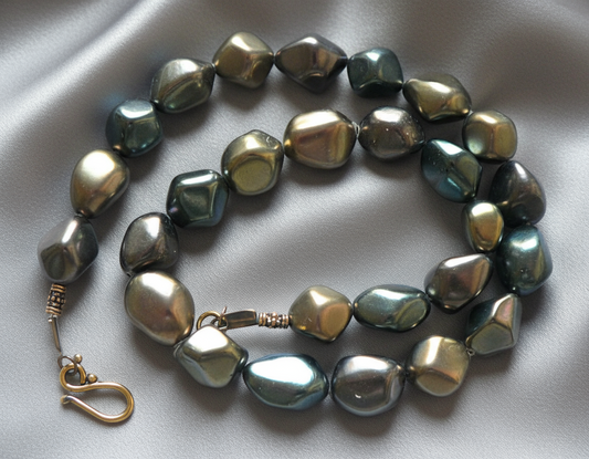 parure complète en perles de nacre métallisé baroques NACRELUNE parure