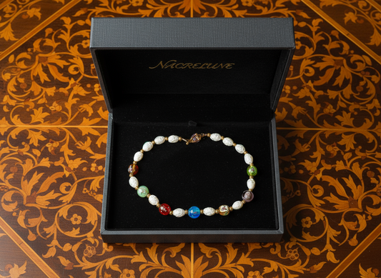 collier en perles de verre décorées et perles de verre dentelle blanche NACRELUNE collier