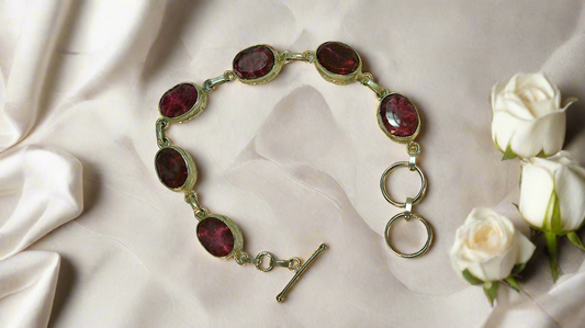 Bracelet en rubis facetté sur argent
