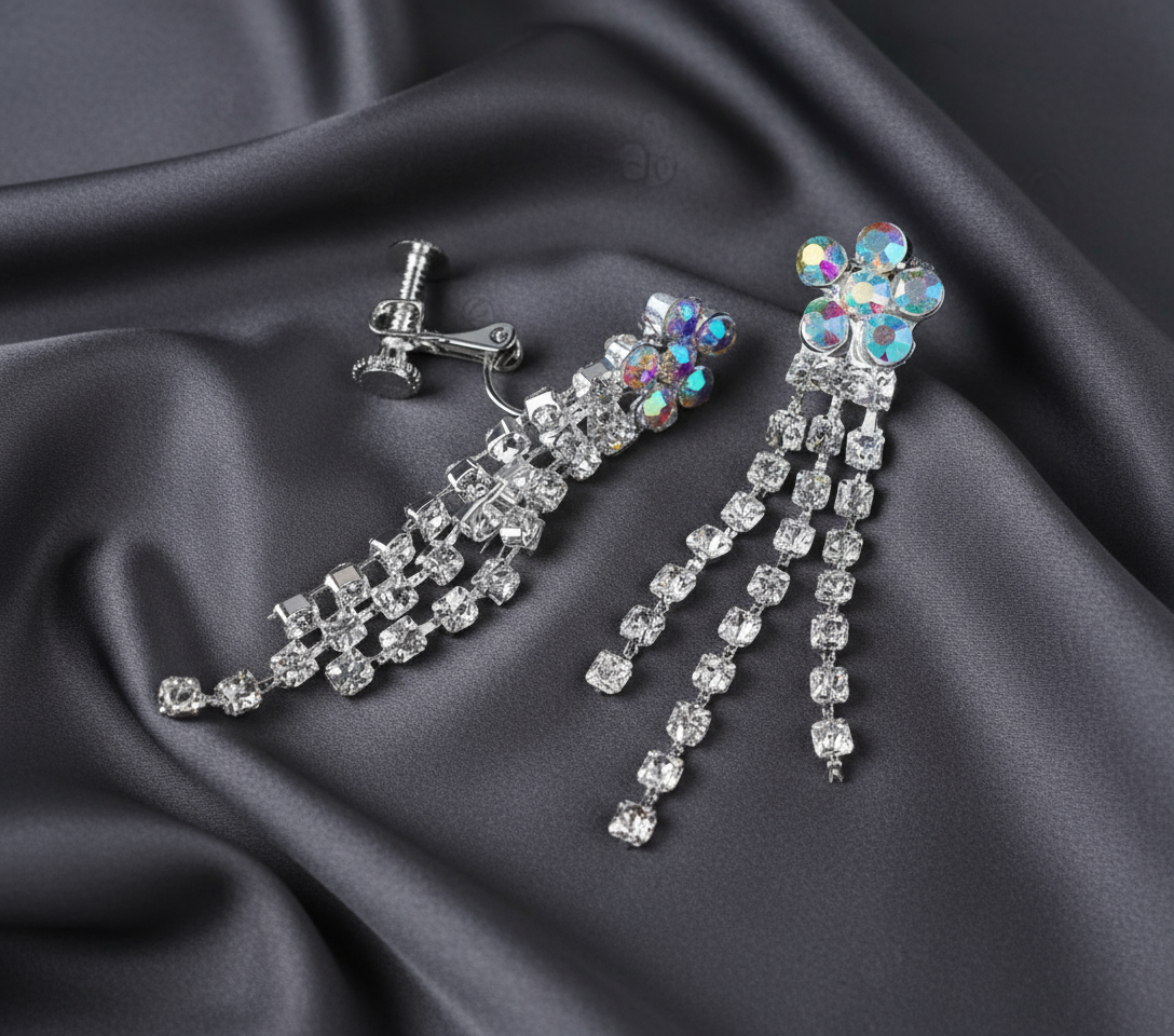 Parure en strass blancs et petites fleurs aurore boréale NACRELUNE parure