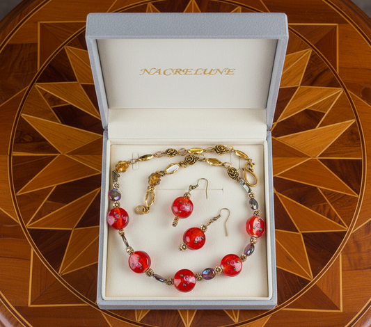 parure rouge en perles de verre et perles de nacre noire Rouge NACRELUNE parure