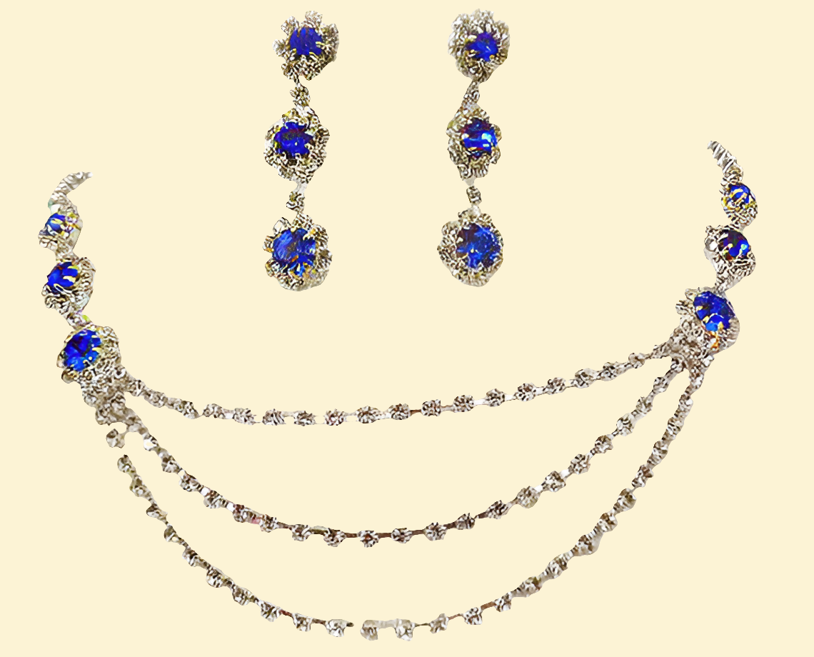 Small royal blue rhinestone set P32