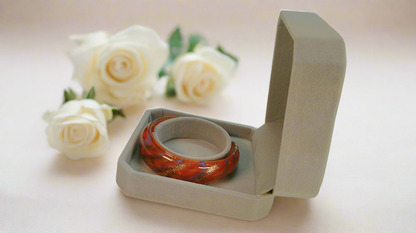 bracelet en verre rouge et doré