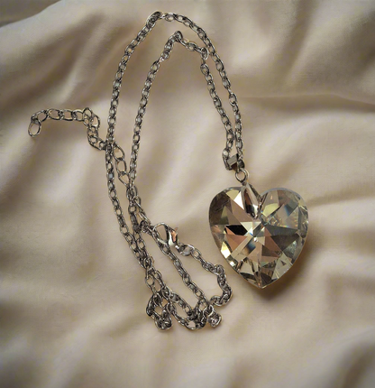 Pendentif coeur en cristal : choisissez votre couleur