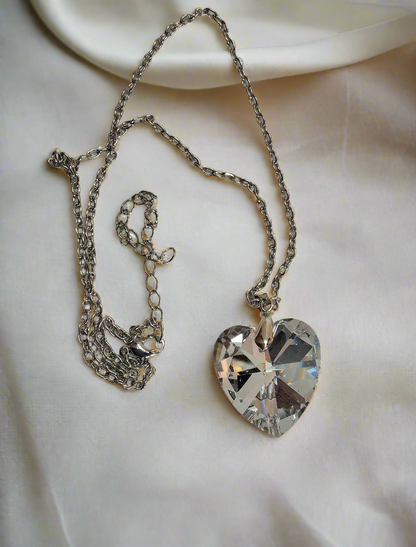 Pendentif coeur en cristal : choisissez votre couleur