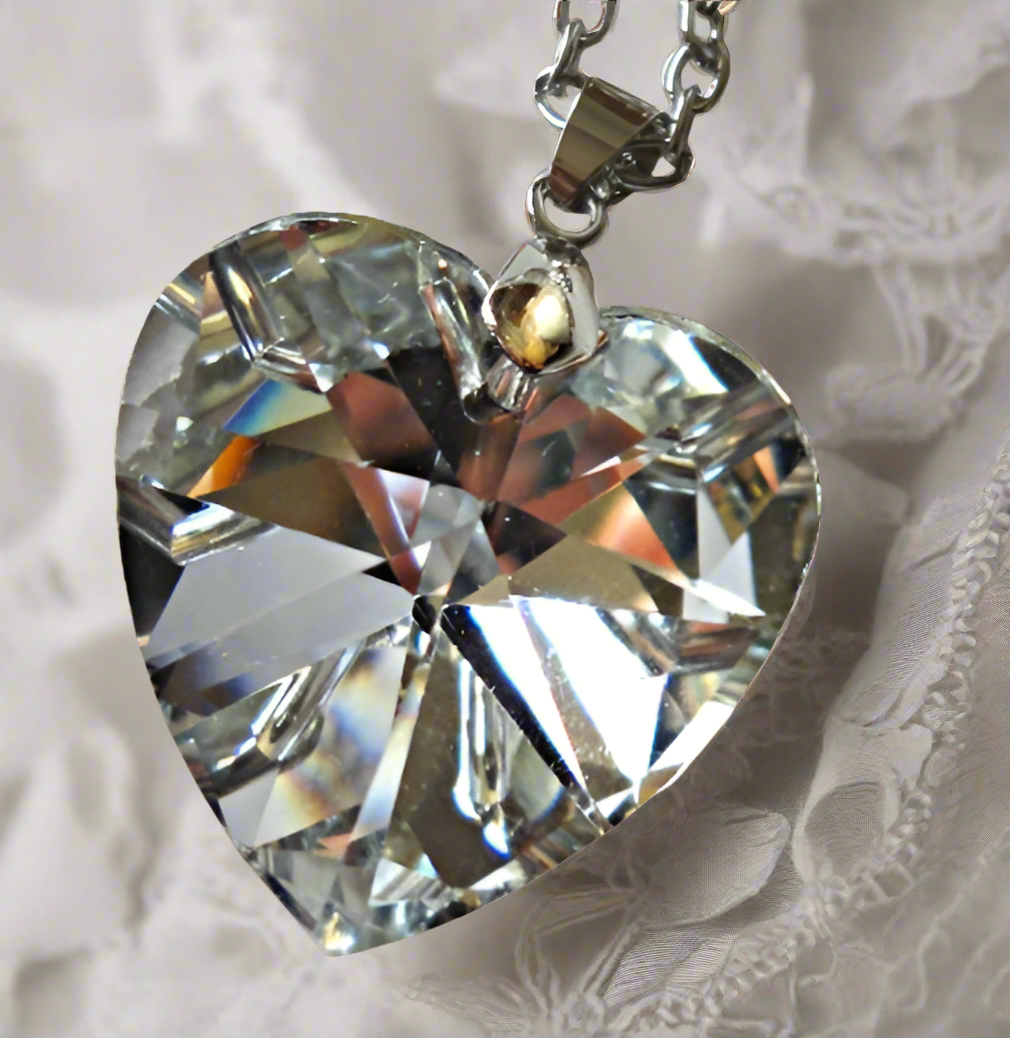 Pendentif coeur en cristal : choisissez votre couleur