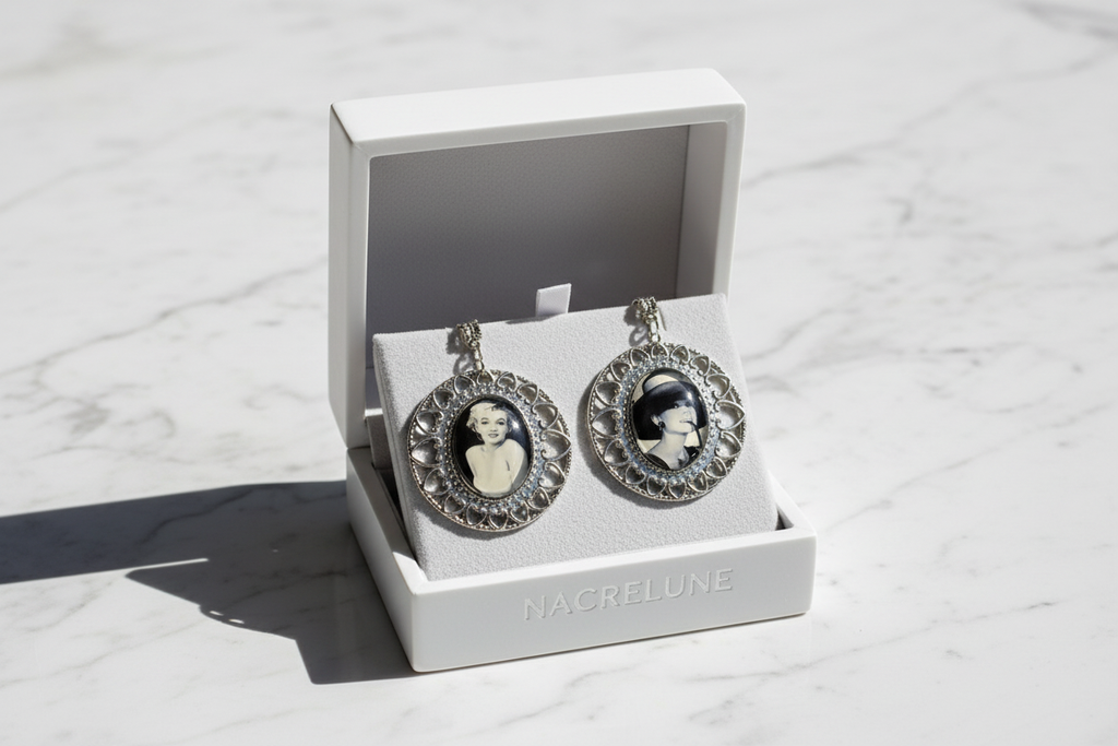 Grand pendentif camée avec photo d’actrice célèbre : choisissez le modèle nacrelune.com pendentif