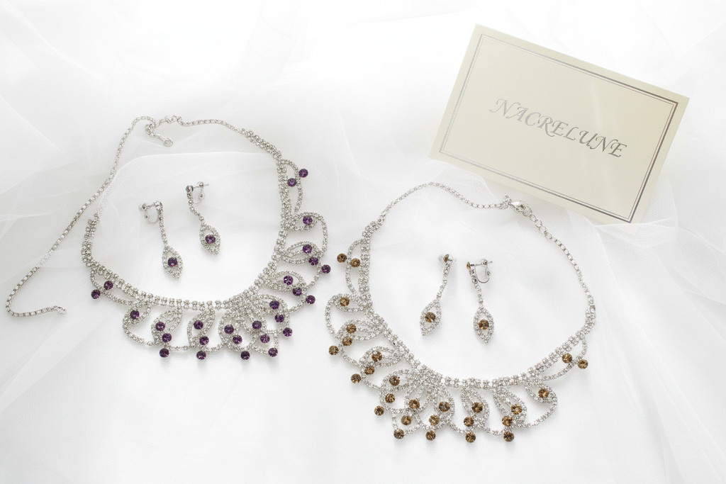 Parure en strass blancs et topazes nacrelune.com parure