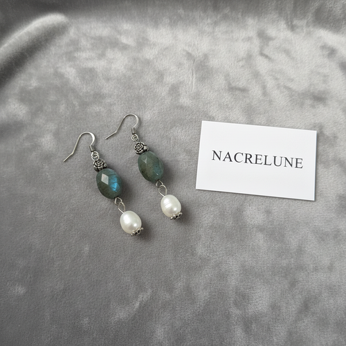 Boucles d'Oreilles Labradorite Perles Culture Naturelles nacrelune.com boucles d'oreille