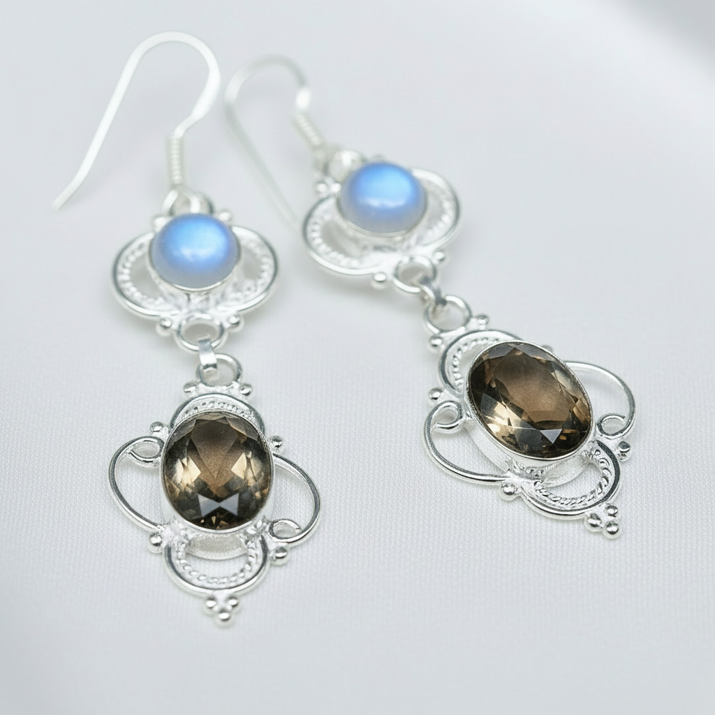 Boucles d'oreille en argent avec pierre lune et quartz fumé nacrelune.com boucles d'oreille