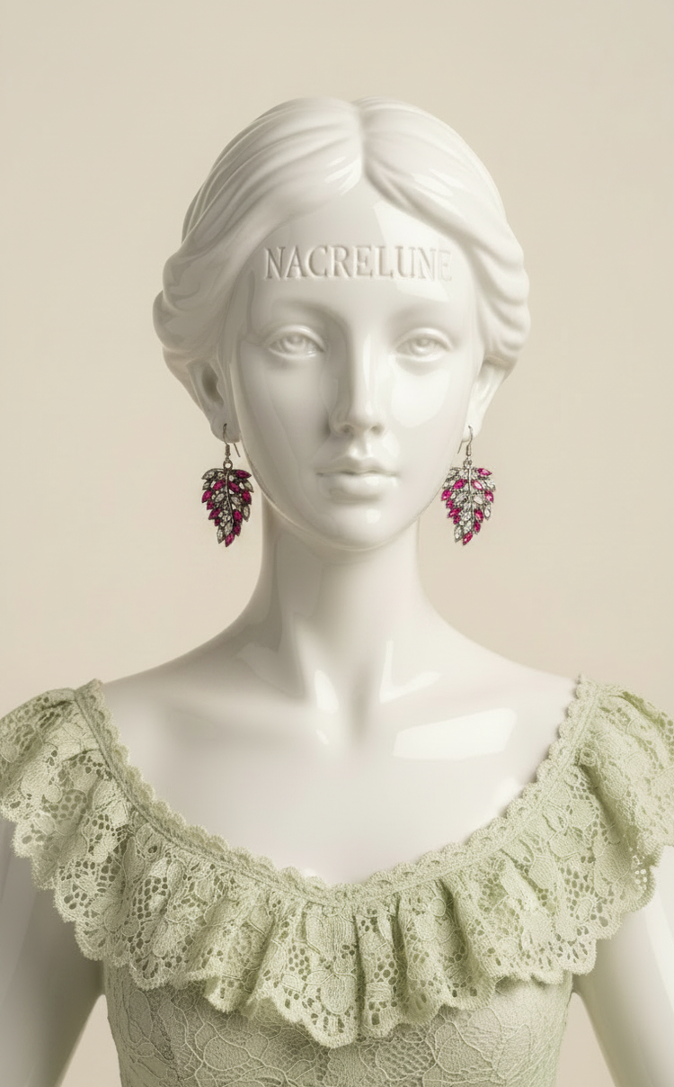Boucles d'Oreille Fantaisie Strass Forme Feuilles – Bijou Nature Glamour Petit Prix | NACRELUNE