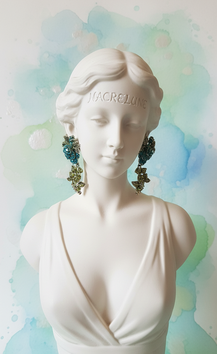 Boucles d’oreilles en strass en forme de roses – 6 couleurs au choix-NACRELUNE NACRELUNE boucles d'oreille