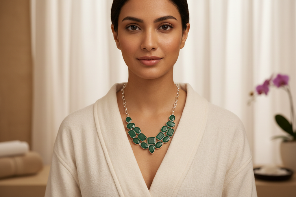 Collier en argent avec emeraudes nacrelune.com collier