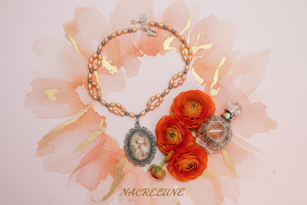 Collier en perles de culture oranges avec camée victorien nacrelune.com collier