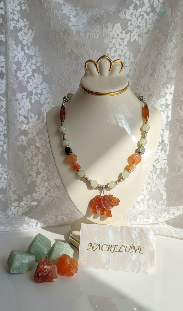 Collier Jade Vert & Agate Cornaline Éléphant Sculpté | NACRELUNE nacrelune.com collier