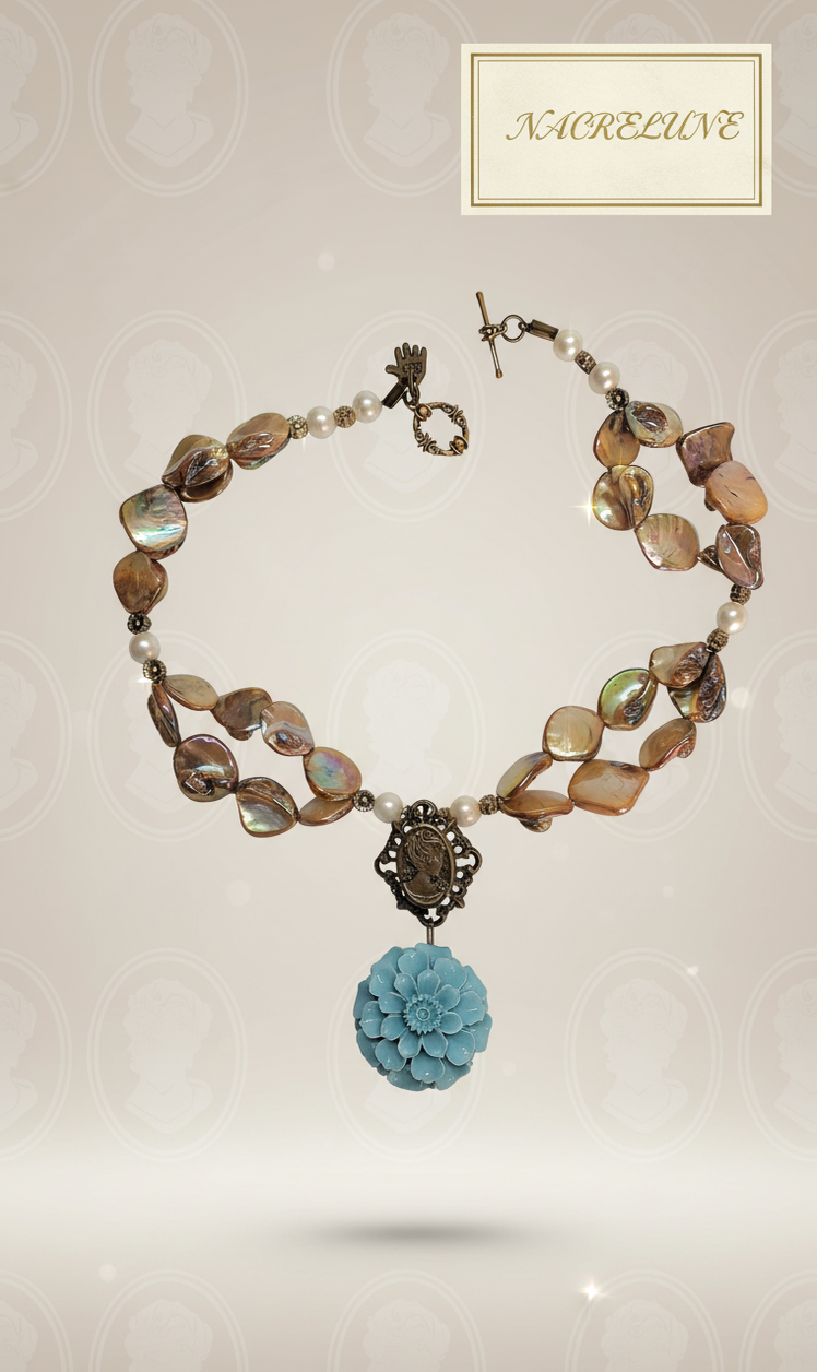 Collier Nacre Dorée & Turquoise en Résine | NACRELUNE nacrelune.com collier