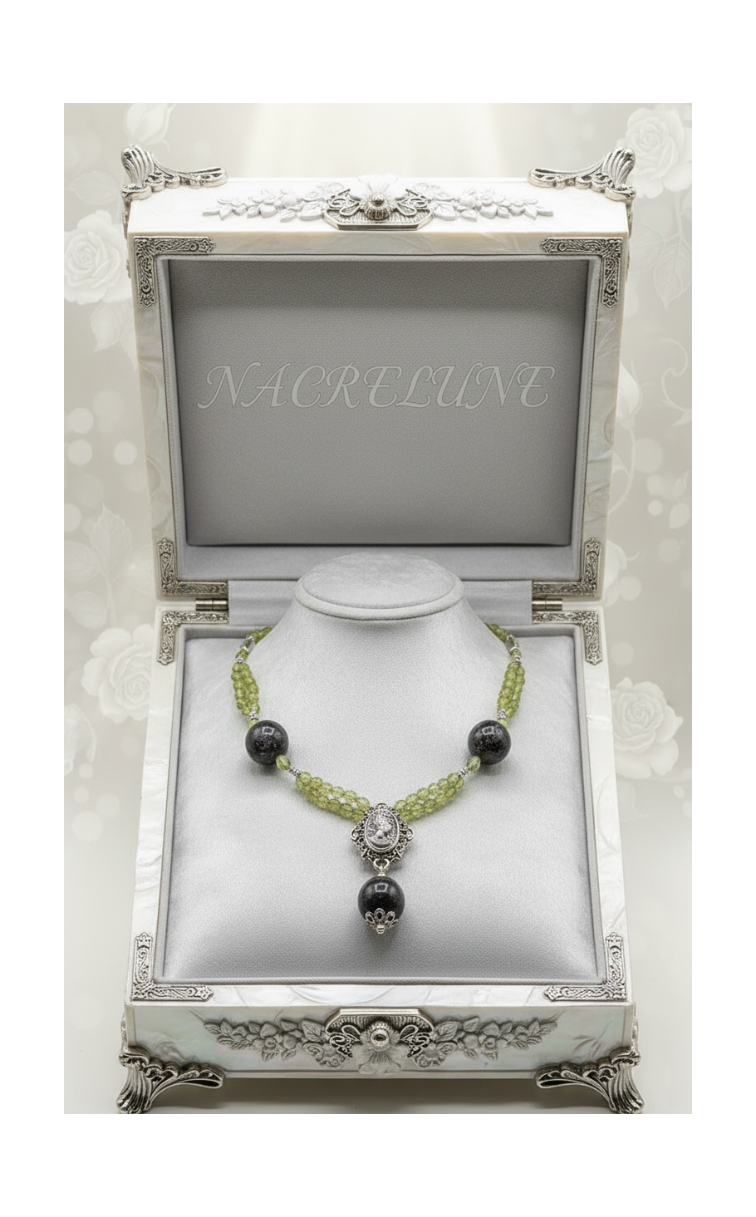 Collier Tourmalines Noires & Péridots Véritables | NACRELUNE nacrelune.com collier