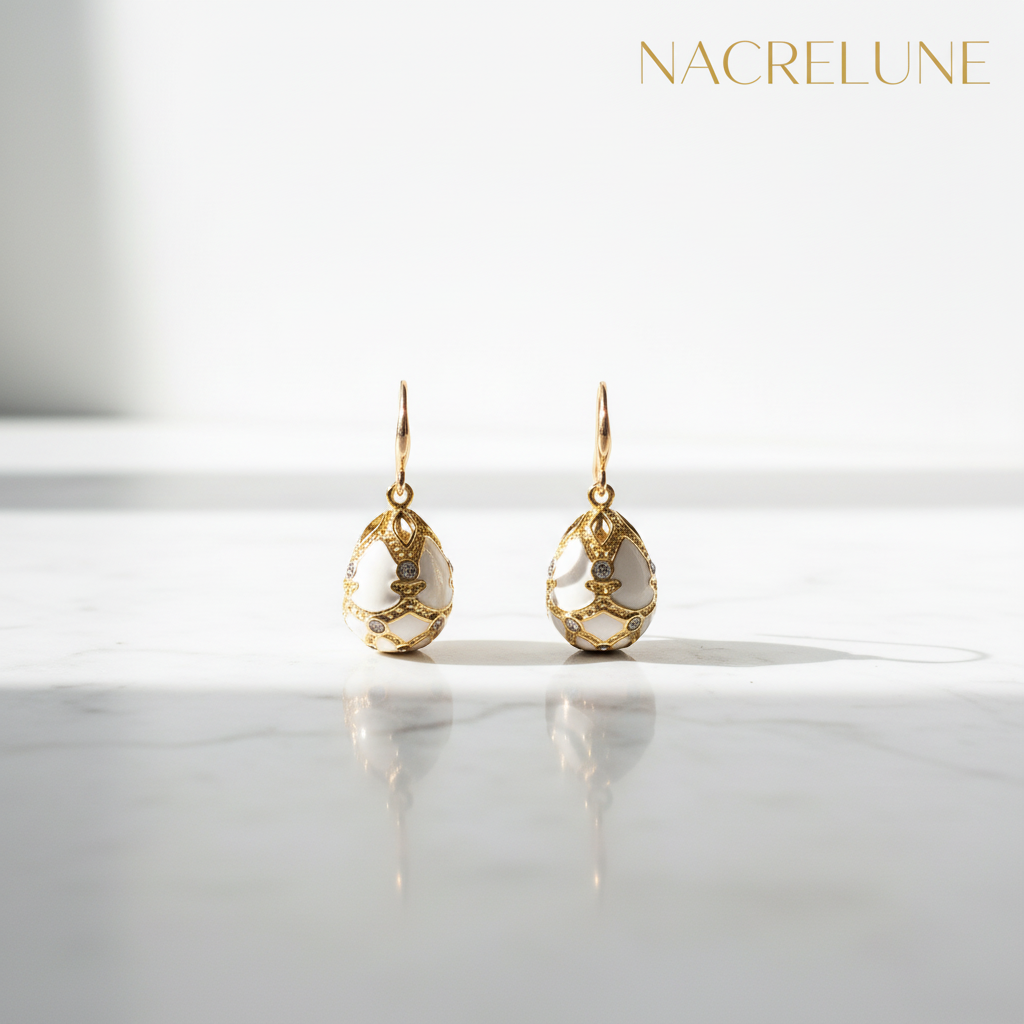 Boucles d'Oreilles Œuf de Pâques Style Fabergé en Émail | NACRELUNE Blanc nacrelune.com boucles d'oreille