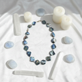 Collier en perles de nacre métallisé et petites perles fines nacrelune.com collier