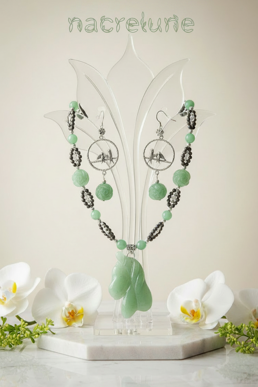 Parure en perles d' aventurine véritables sculptées en forme de fleurs et cheval
