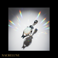 Petit pendentif en argent avec opale de synthèse nacrelune.com pendentif