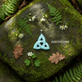 Pendentif Triquetra en Pierre Naturelle | Bijou Celtique – Nacrelune Bleu turquoise NACRELUNE pendentif