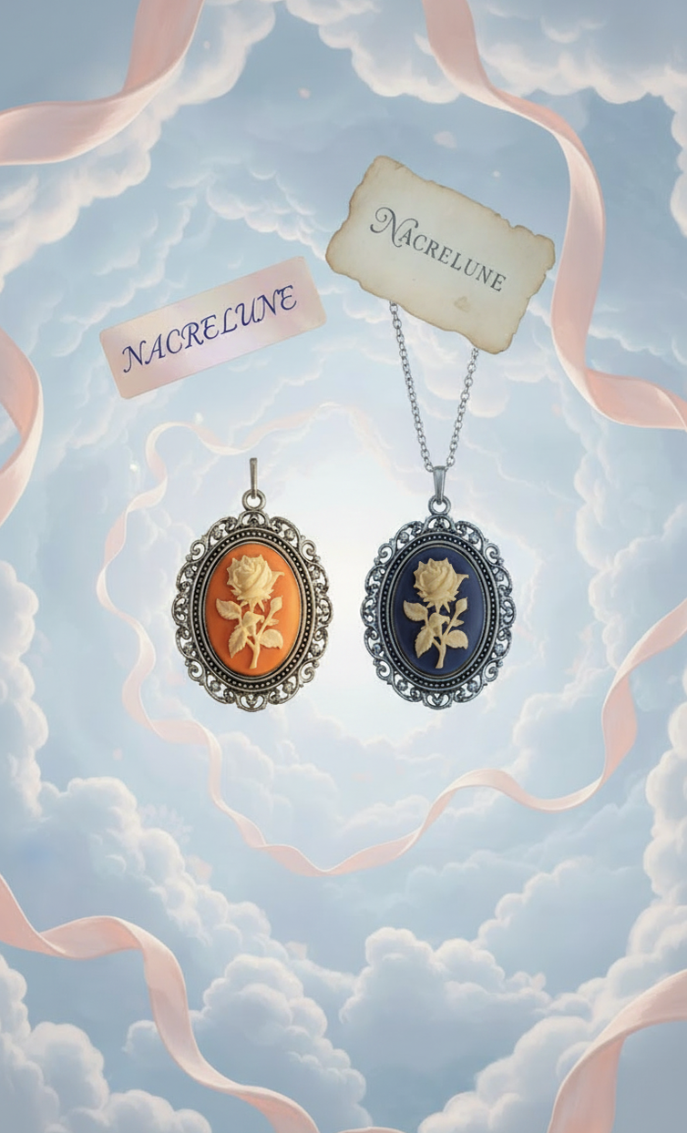 Grand Pendentif Camée en Résine avec Rose Blanche — 2 Couleurs | NACRELUNE NACRELUNE pendentif