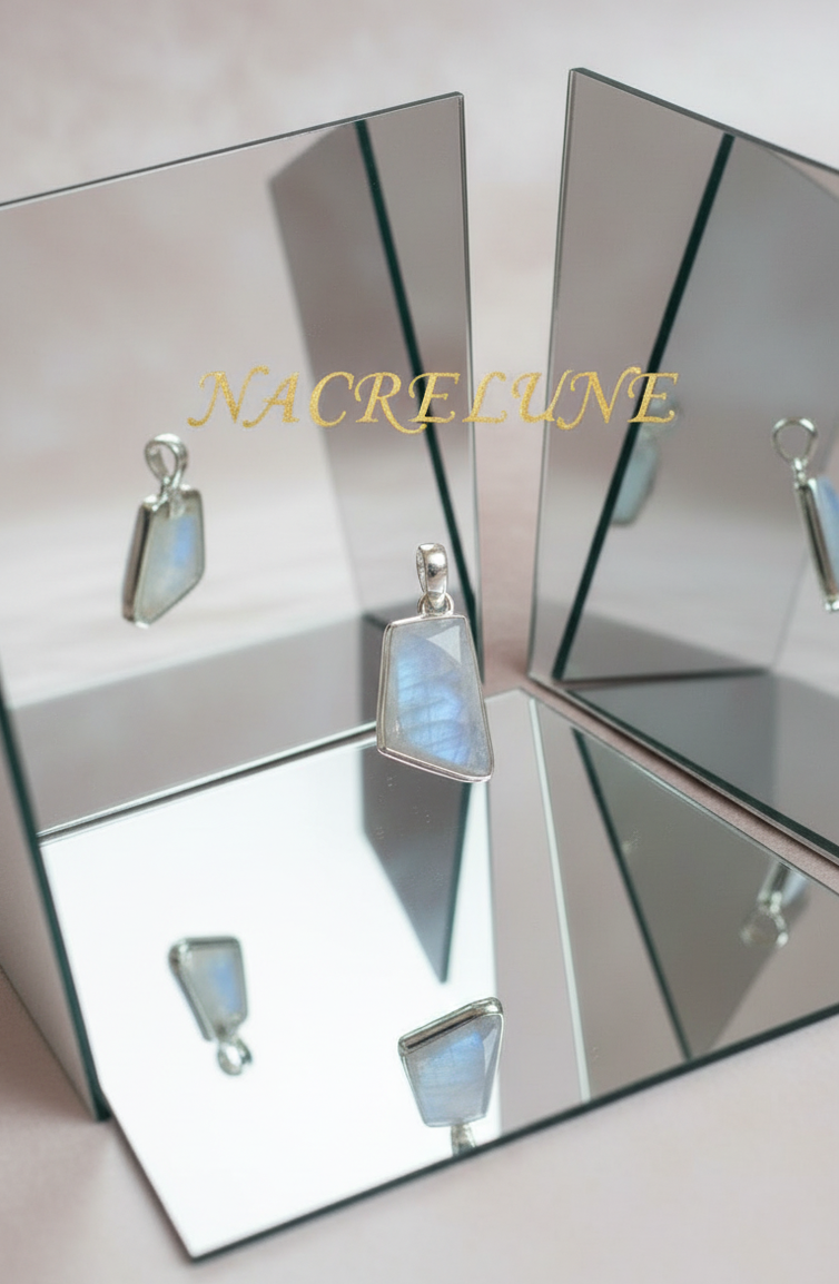 Pendentif en Argent 925 avec Pierre de Lune Gris Bleu | NACRELUNE NACRELUNE pendentif