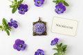 Pendentif cadre avec fleur, choisissez votre couleur Violet nacrelune.com pendentif