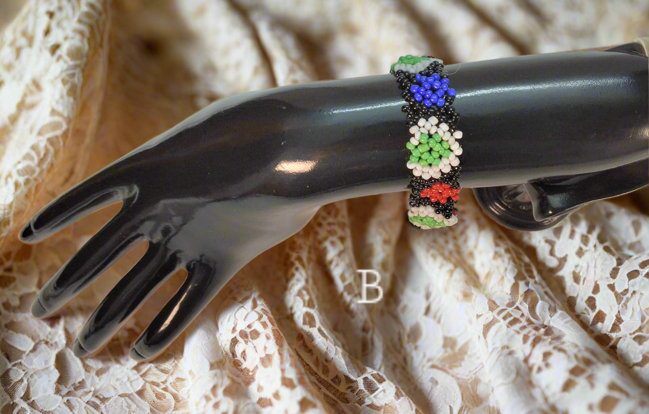 Bracelet fantaisie : couleurs variées à choisir. nacrelune.com bracelet