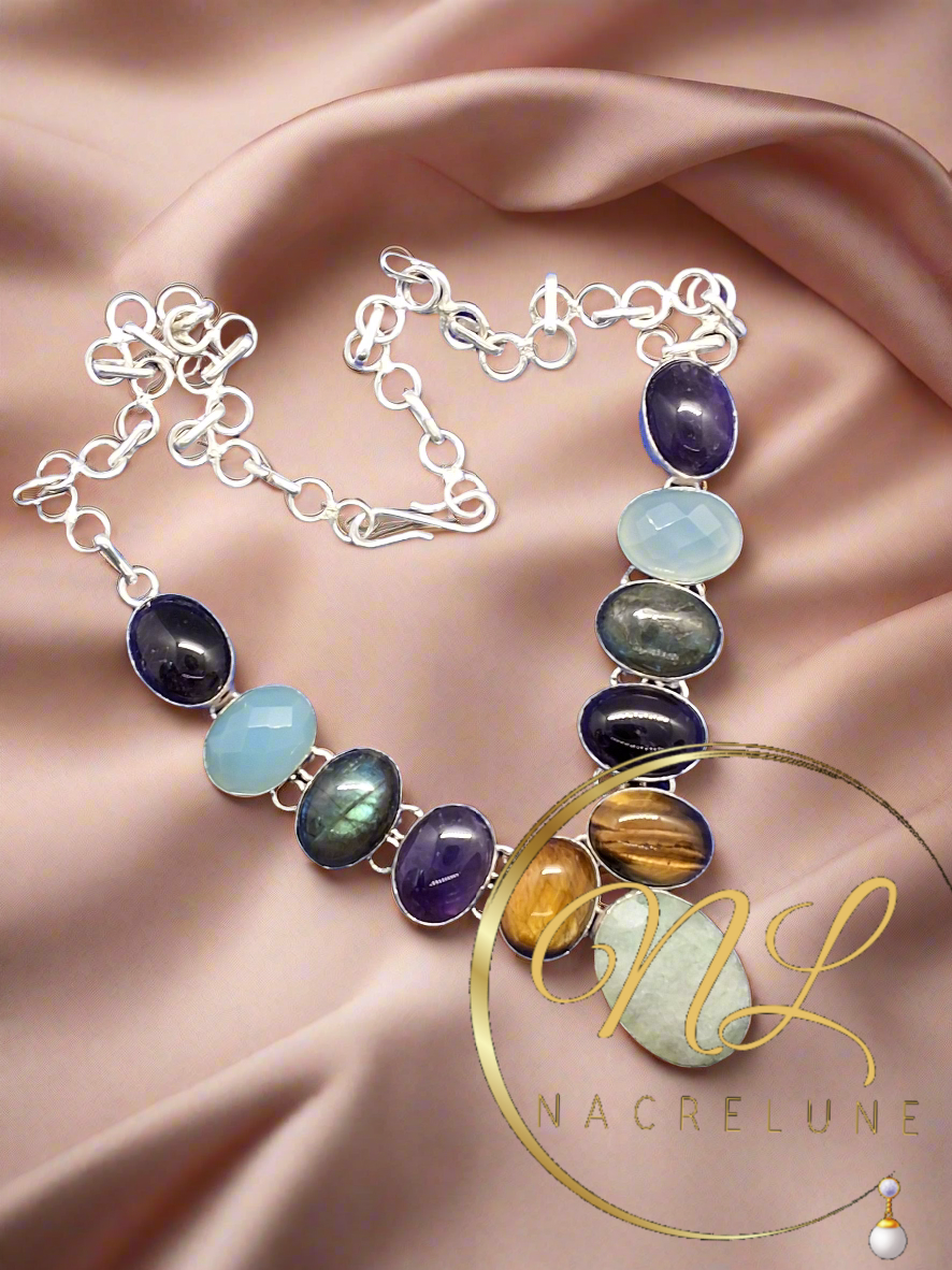 Collier en argent et pierres fines