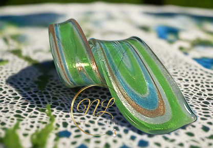Grand pendentif en verre multicolore