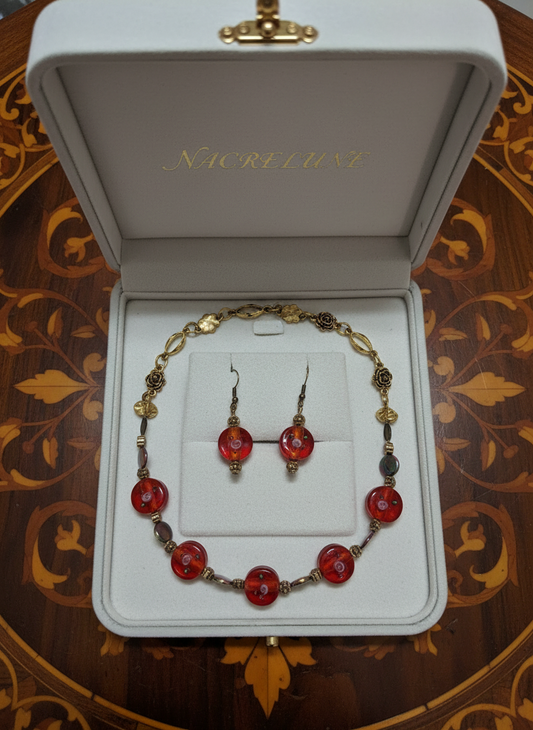 parure rouge en perles de verre et perles de nacre noire Rouge NACRELUNE parure