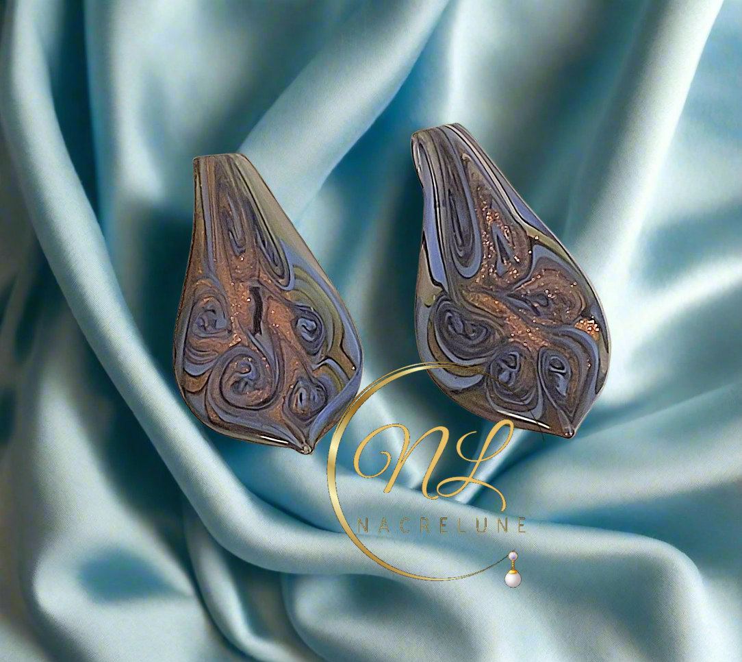 Pendentif en verre décoré décoré et artistique nacrelune.com pendentif