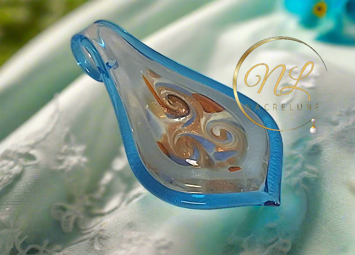 Pendentif en verre multicolore Bleu turquoise nacrelune.com pendentif