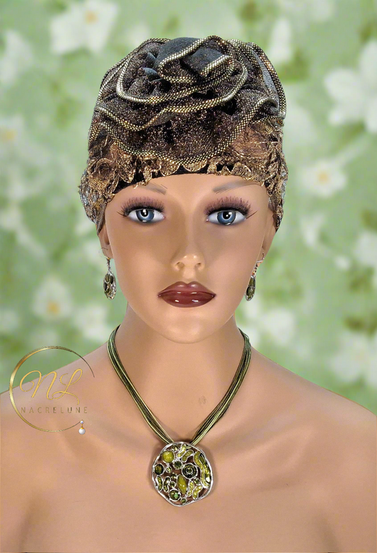 Pendentif en émail et strass avec boucles assorties vertes