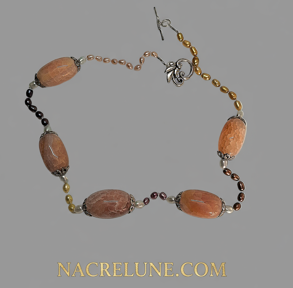 Collier en perles de culture avec grandes agates roses NACRELUNE collier