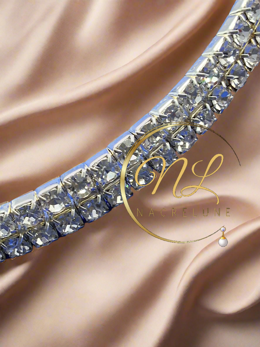 Collier rigide choker en strass