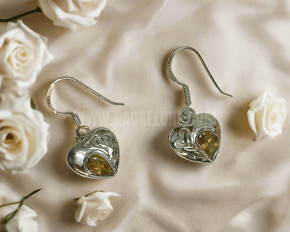 Boucles d’oreille en argent avec citrines en forme de coeur