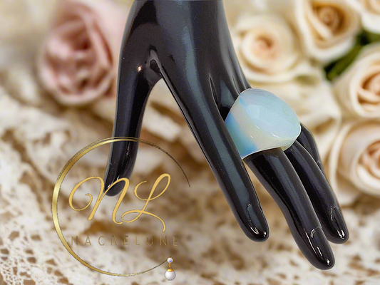 Bague en opalite naturelle