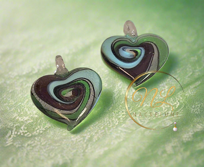 Pendentif coeur en verre multicolore