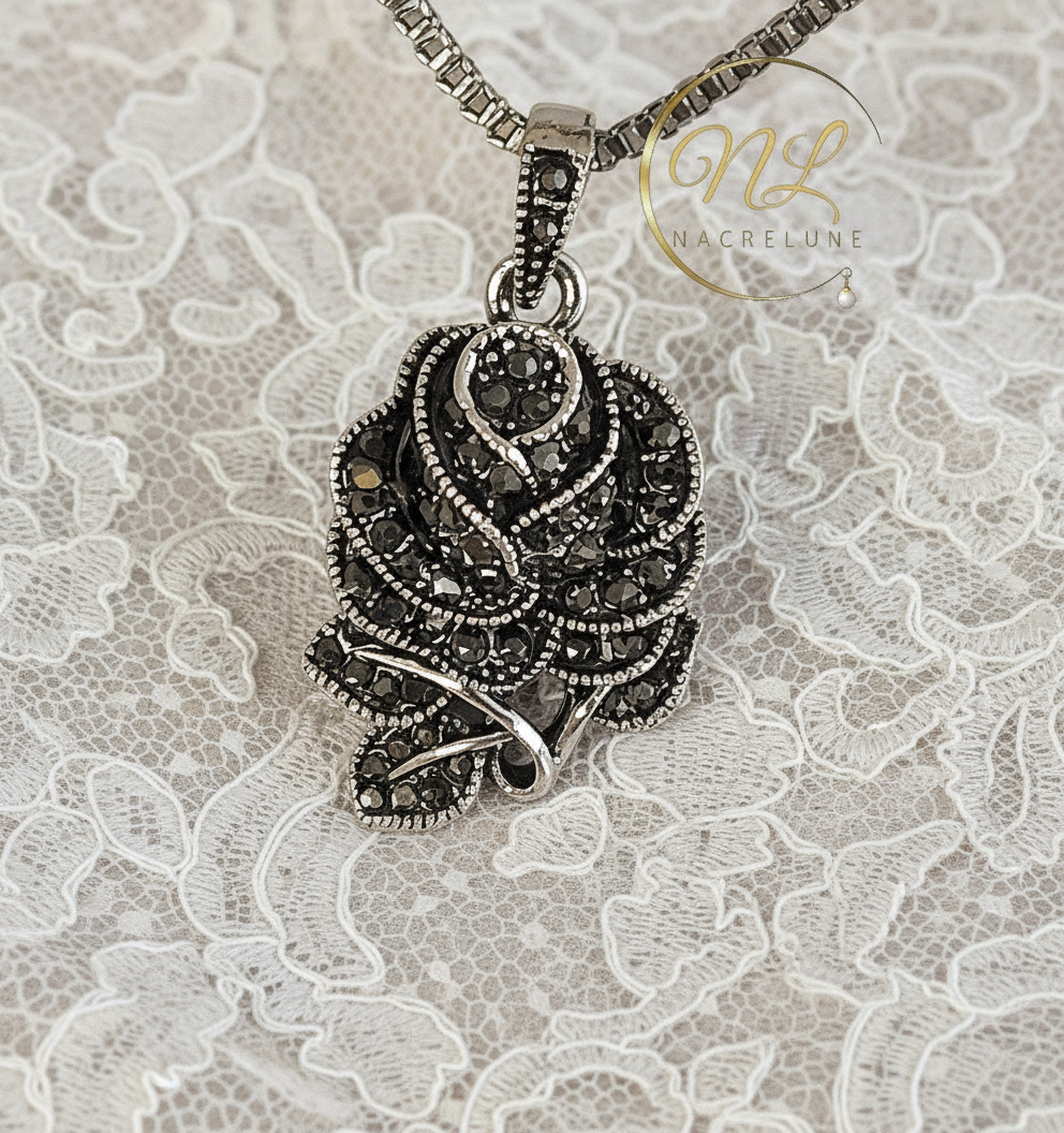 Pendentif argent et marcassites en forme de rose nacrelune.com pendentif