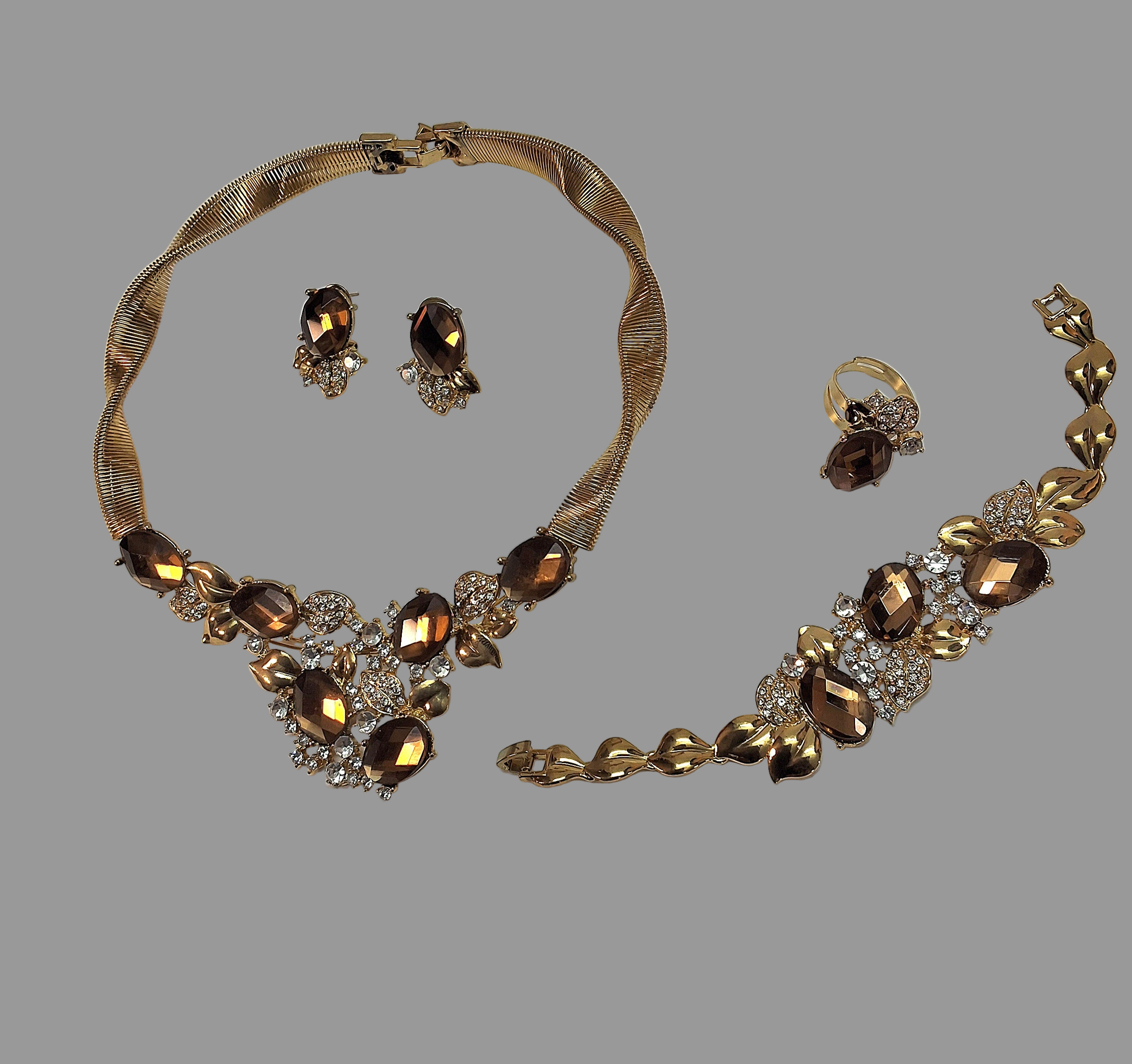 Parure complète en strass topaze nacrelune.com parure